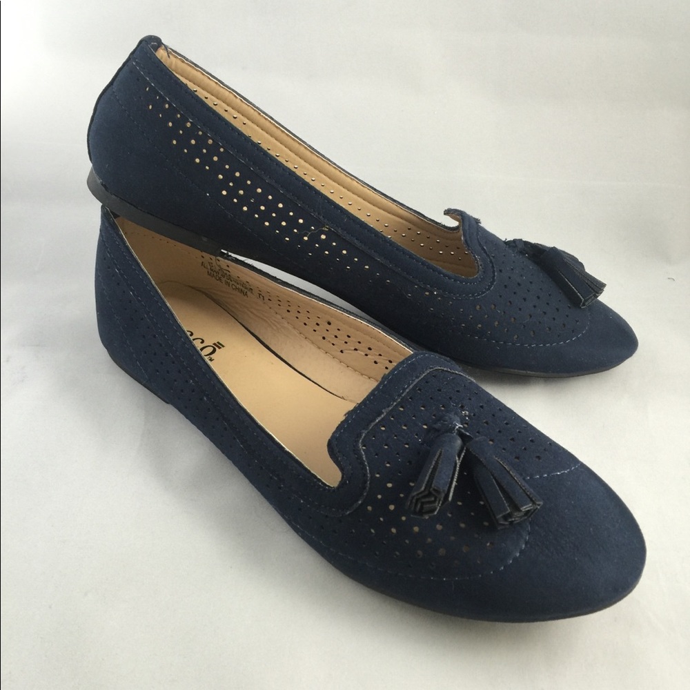 Bucco NEW tasseled women's navy flats